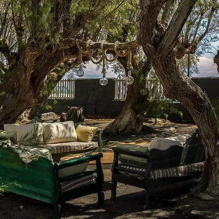 Exi Sea Side 4* Perissa (Santorini)