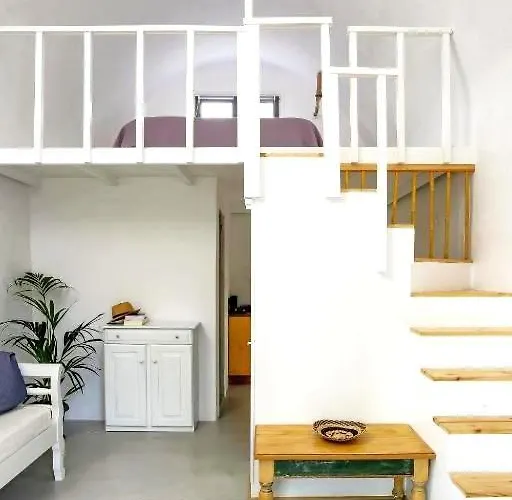 מלון דירות Exi Sea Side 4*