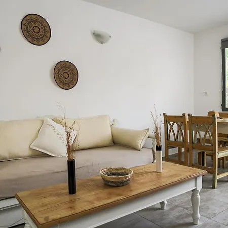 Exi Sea Side 4* Perissa (Santorini)