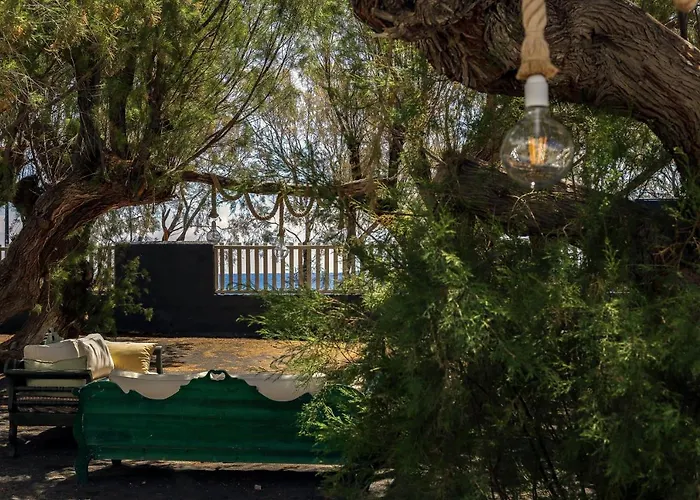 Exi Sea Side Perissa (Santorini)